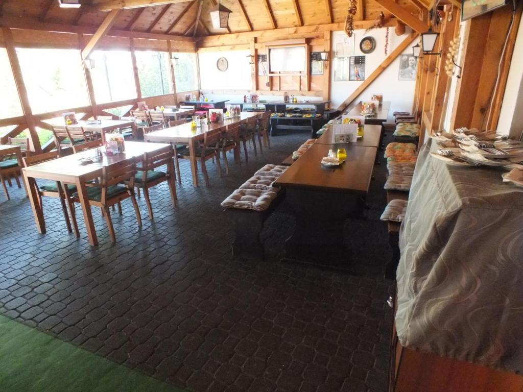 Feherlo Vendeghaz & Restaurant Buk Exterior photo